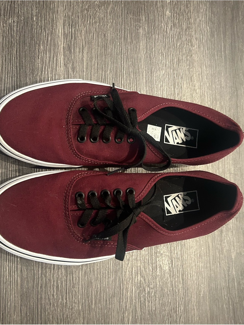 Vans Men’s Maroon Canvas Low-Top Sneakers with Black Laces